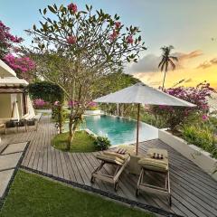 Cozy Family Villa with Sunset View