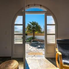 Plane Tree Villa in Parikia