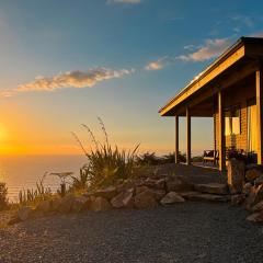 Pahautane Ridge - Elevated Sea Views Outdoor Stone Bath
