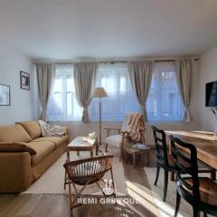 La Symphonie Elevator Honfleur City Center 2 Guests