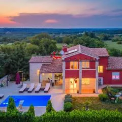 Villa Delle Rondini with Private Wellness