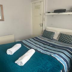 Private Cinema room minutes from Wembley stadium