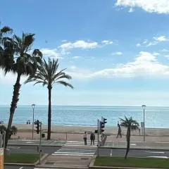 Vue mer exceptionnelle plage parking