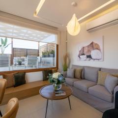 Villa in Crete with Pool & Sea Views