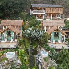 Akha PhamiO อาข่า พามิโอ้