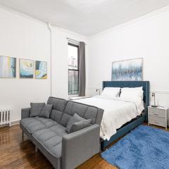 Studio for 2! Heart of Midtown!