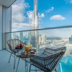 Venetian - Refined 2BR at Grande Tower, Burj & Fountain views