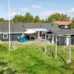 Three-Bedroom Holiday Home Sæby 05