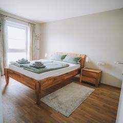 EulenNest Spacious Cozy Home with Private Garden