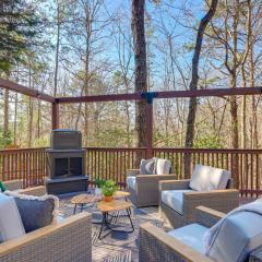 Hot Tub and Fire Pit Fall Family Retreat in Murphy!