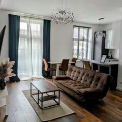 Spacious 2-Bedroom Apartment Near City Center