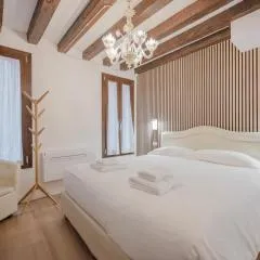 Rialto Suite 707