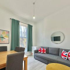 Bright flat in Maida Hill