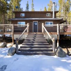 Mountain Cabin wHot Tub & Washer Dryer