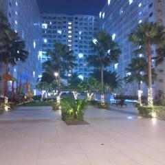 Mall of Asia Shore Residence - Perfect Location