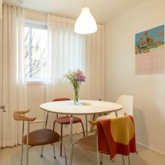 Poom Stay, Airport bus, Cozy Stay for Seoul Travelers,Yeomchang Stn, Line 9 Express