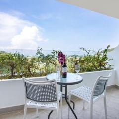 Scenic Kata SeaView Condo O17-1BR just 5 min Drive to Kata Beach