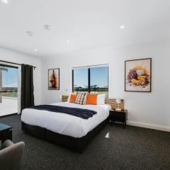 Rosella Suite - An Accessible Couples' Retreat