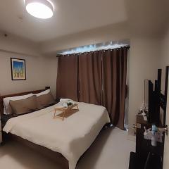 BP952 With Balcony and River View