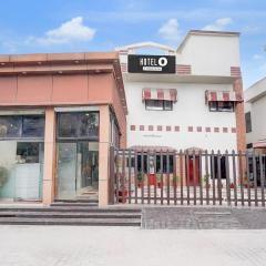 Super Hotel O Tyagi Road near Railway Station