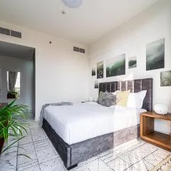 Brand New 1BR Canal View