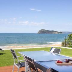 The Bach Pearl Beach-Absolute Beachfront , Late Check Out