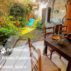 Bucolic garden - magical view - the bohemian life!