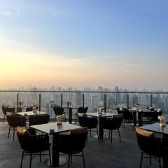 Sky Residence in Ekkamai