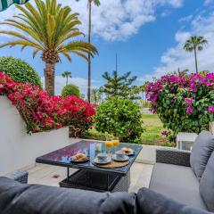 Luxury apartment on the beach