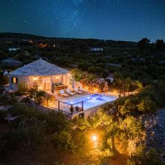 Island Getaway Heritage House