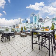 Princes Wharf with HUGE deck!!