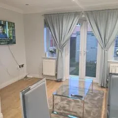 Entire Two bedroom Ravens Lodge