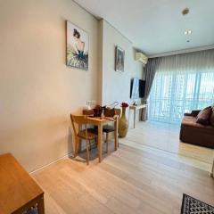 Luxury Seaview Condo