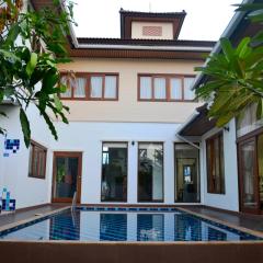 Aspiraya Homestay with Pool - สำหรับชาวต่างชาติเข้าพักเท่านั้น