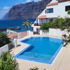 Apartment mit Sonnenterrasse und Panorama - Meerblick, 5 Min. von Hafen + Strand