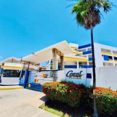 Coral Plaza Lechería Vacaciones cerca de playa