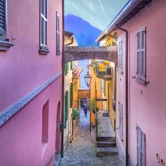 Varenna Boulevard