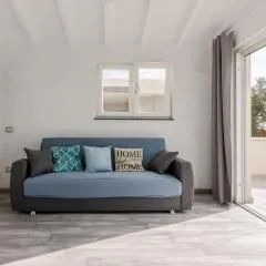Comfortable Terrace Apartment - Sestu