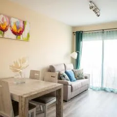Lloguer30 Blaumar is family-friendly and centrally located