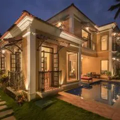 Galleria: 4BHK Goan Villa with pool in Arpora