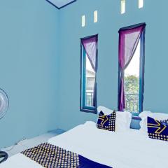 SPOT ON 91918 Najla Guest House Syariah