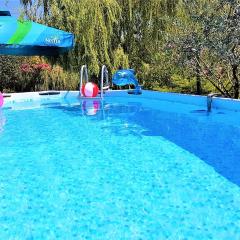 Willow apartment private pool