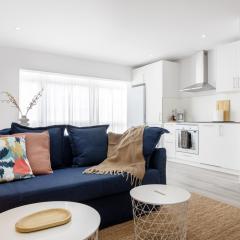 Modern Comfort in the Heart of La Laguna