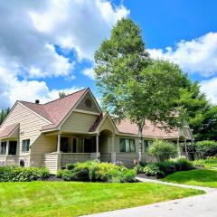 FV3 F3 Well appointed Townhome a short walk to the Mount Washington Hotel