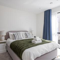 Fulham Luxury high-spec Apartment with large balcony, Central London Location, Near Fulham and Chelsea Stadiums