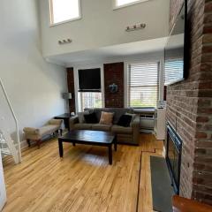 Great Location! Spacious 3BR Loft in Midtown West!