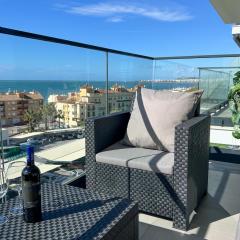 005 Orizon con Terraza y Vistas al Mar