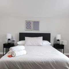 5Bed 2Bath Near NYC, Parking, Laundry