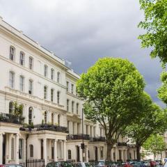 Modern Flat on charming Warwick Avenue