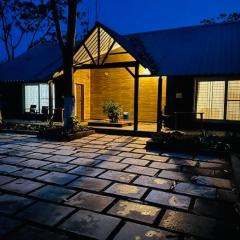 1000 SILVERS -Farm Stay